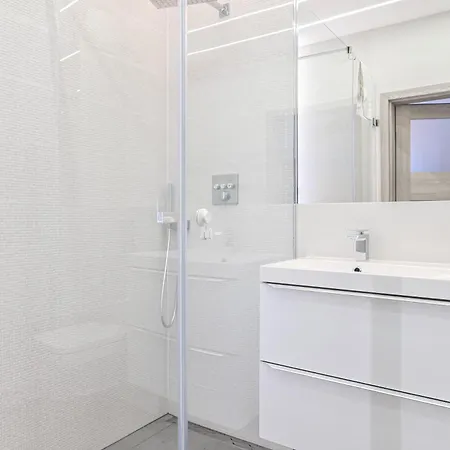 Ltc-apartments Portova גדינייה